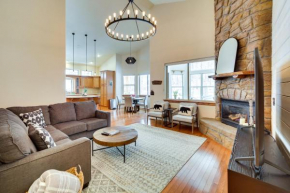 Modern Munds Park Retreat with Forest Access!